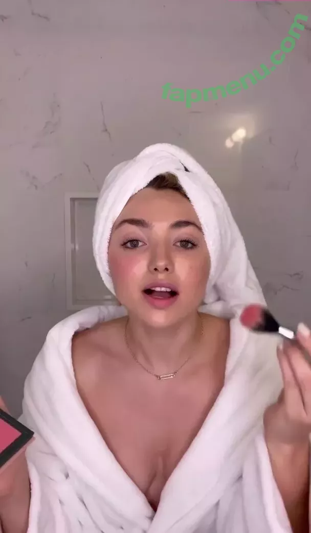 Peyton List nude photo #0400 (PeytonList / dammitpayton)