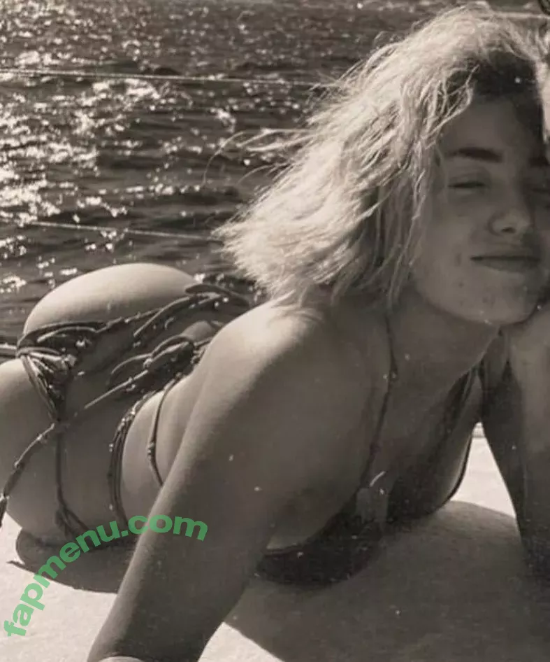 Peyton List nude photo #0433 (PeytonList / dammitpayton)
