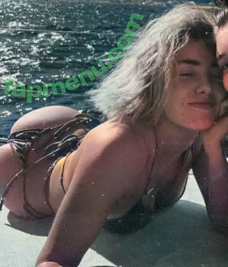 Peyton List nude photo #0451 (PeytonList / dammitpayton)