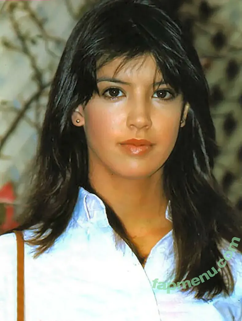 Phoebe Cates nude photo #0139 (PhoebeBCates / phoebecateskline)