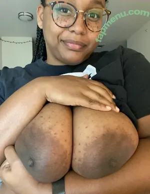 Phoebefarms925 / phoebefarms nude photo #0006