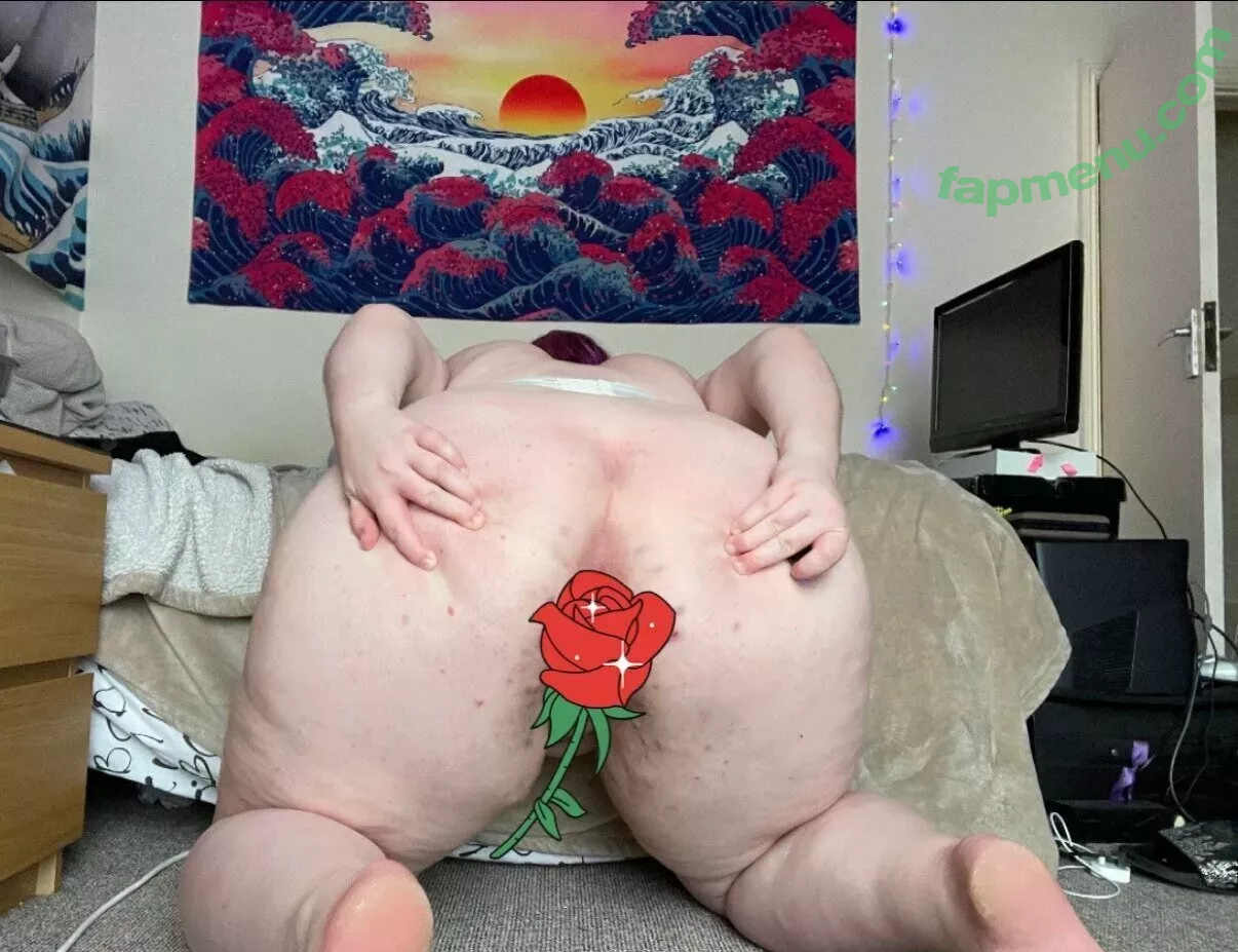 phoebetheunistudent nude photo #0056 (unironicfeminism)