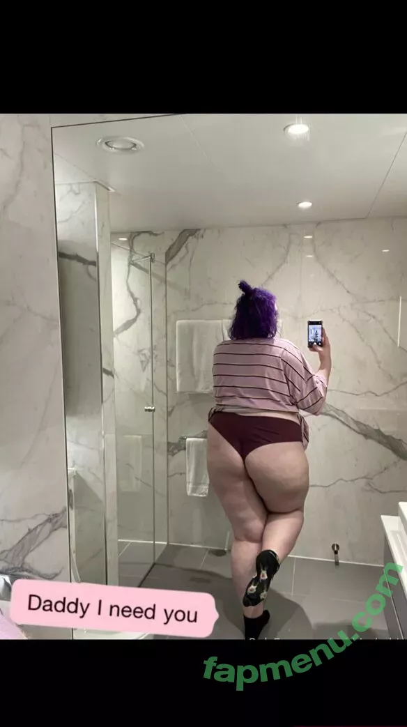 phoebetheunistudent nude photo #0093 (unironicfeminism)