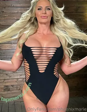 Phoenix Marie / phoenixmarie / phxsquaron / pmarizzle nude photo #0617