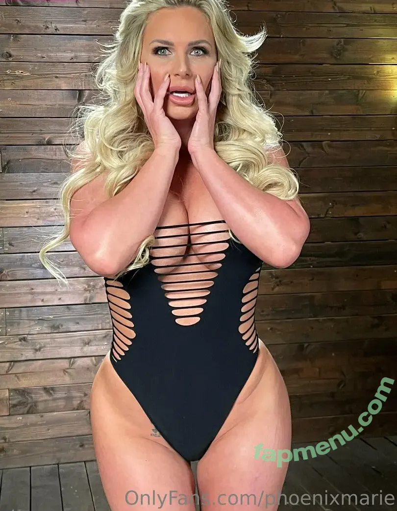 Phoenix Marie nude photo #0618 (phoenixmarie / phxsquaron / pmarizzle)