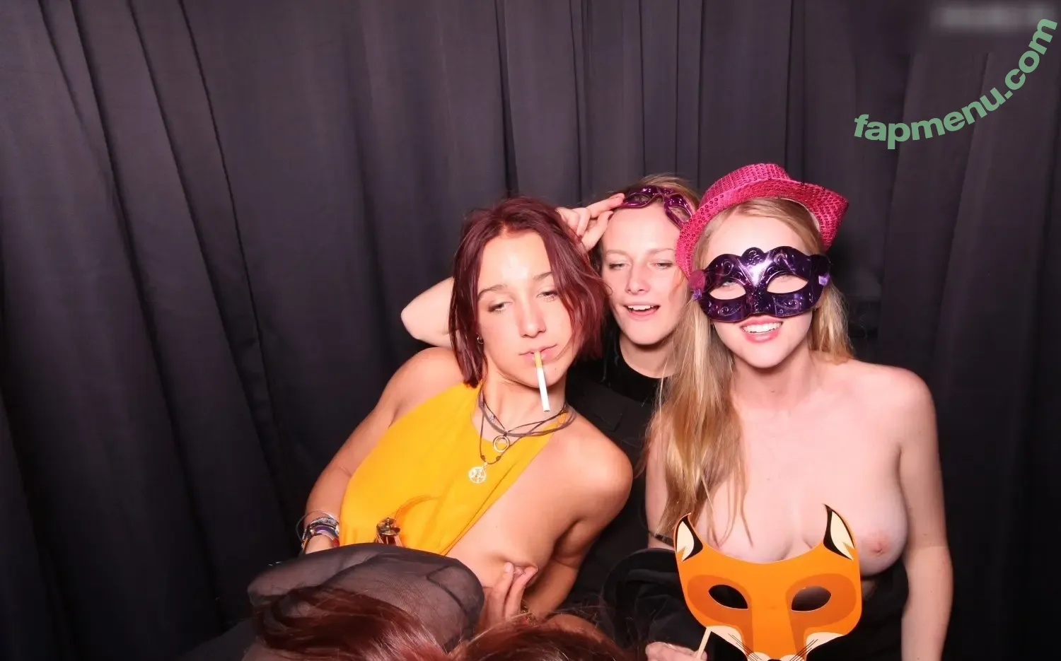 Photobox Flashes nude photo #0126 (Photobox Flashes)
