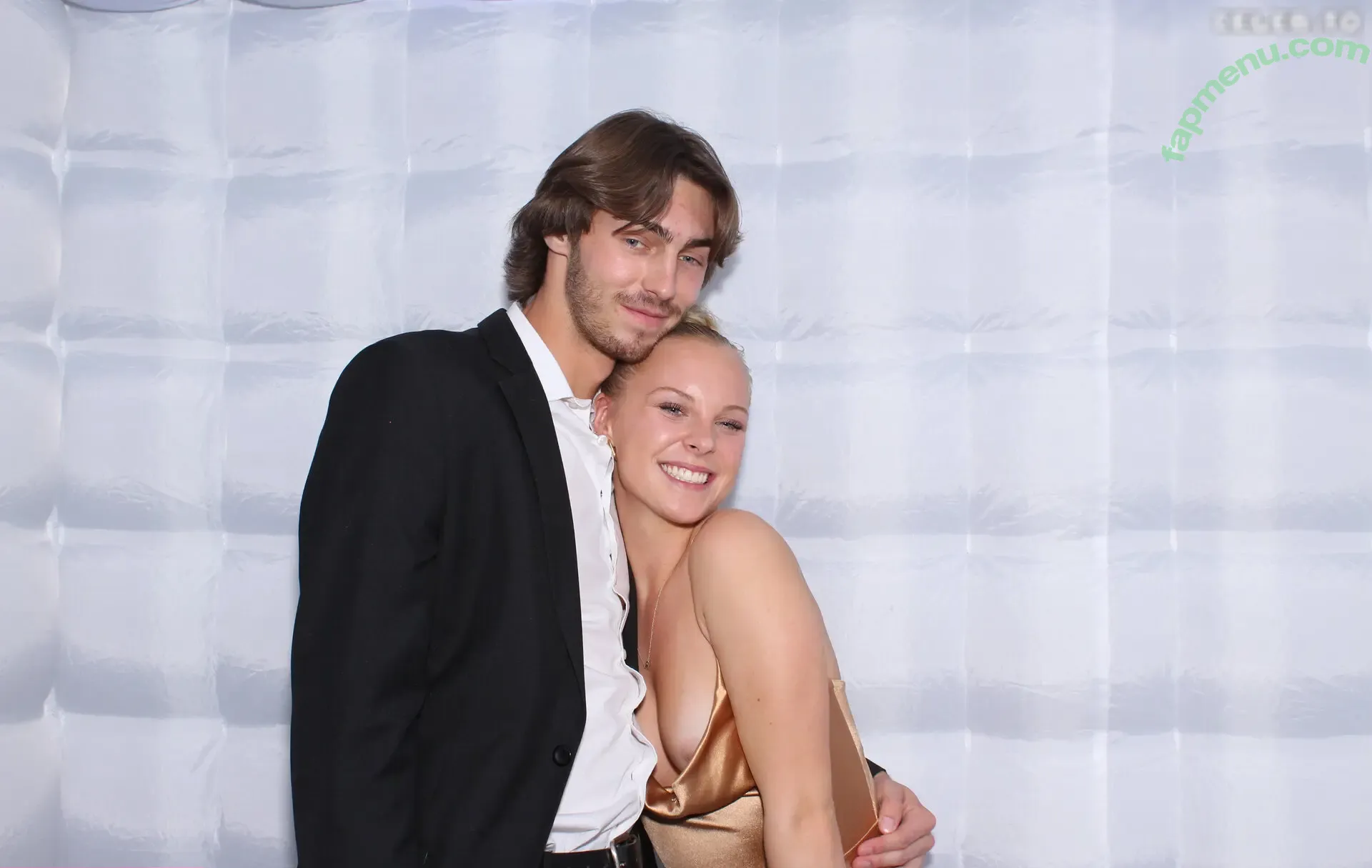 Photobox Flashes nude photo #0225 (Photobox Flashes)