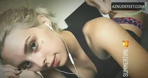  nude photo #0001