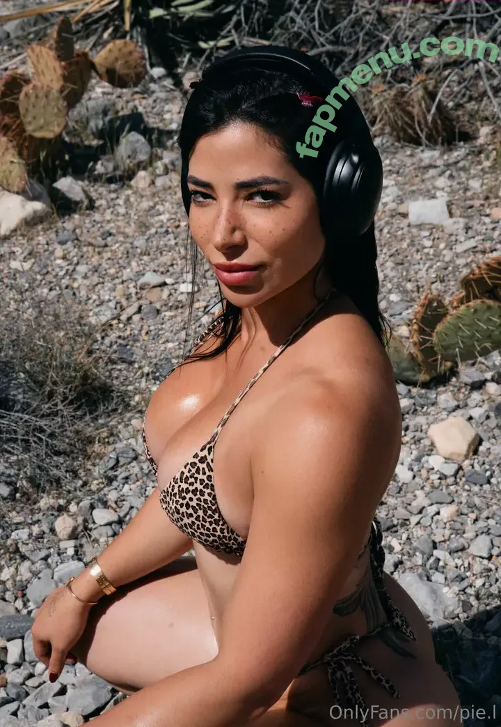 pie.l nude photo #0052 (pie.aina)