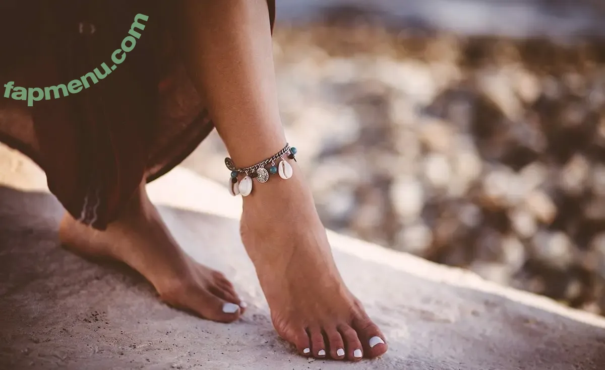Piedi Perfetti nude photo #0004 (Piedi Perfetti)