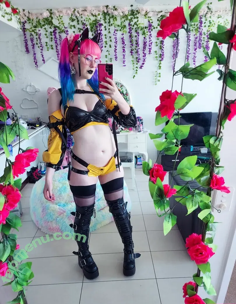 Pinipy nude photo #0025 (Pinipy)