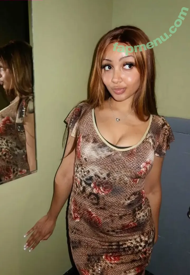 Pink Pantheress nude photo #0009 (pinkpantheress)