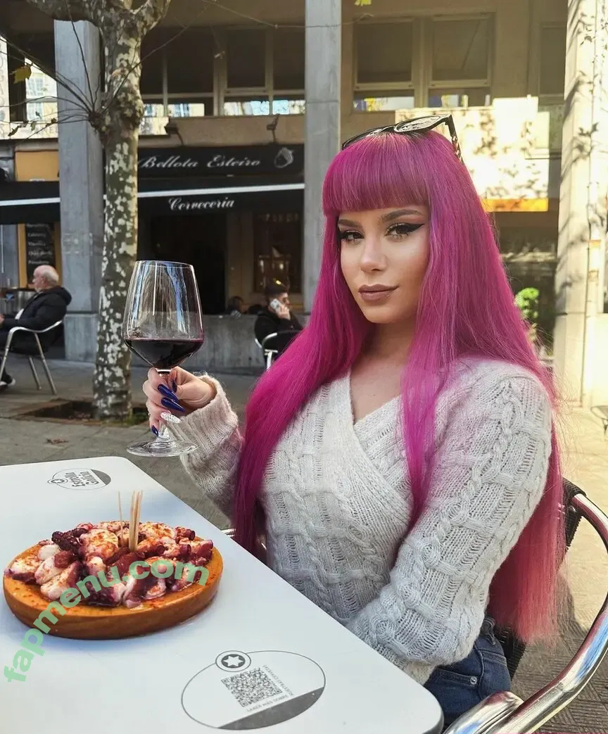 pinkcharlotte nude photo #0013 (pinkkcharlottee)