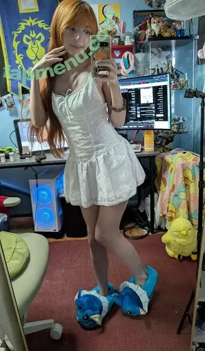pinksweets8 / EllenZappa nude photo #0002