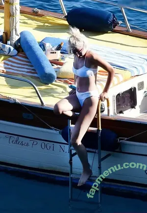 Pixie Lott / pixielott nude photo #0007