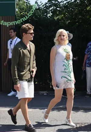 Pixie Lott / pixielott nude photo #0039