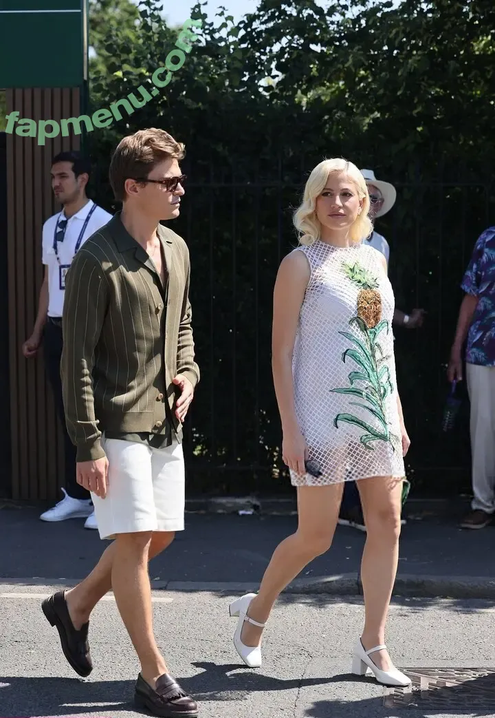 Pixie Lott nude photo #0039 (pixielott)