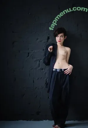 Polina Knyazeva / polushatolstusha nude photo #0643