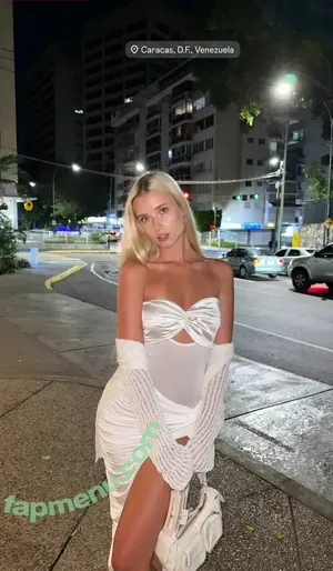 Polina Malinovskaya / polinamalinovskaya nude photo #1637