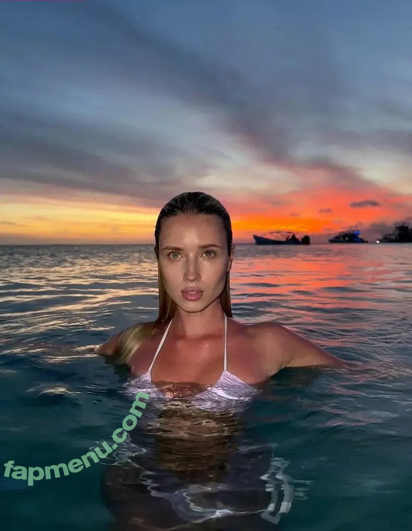 Polina Malinovskaya nude photo #1620 (polinamalinovskaya)