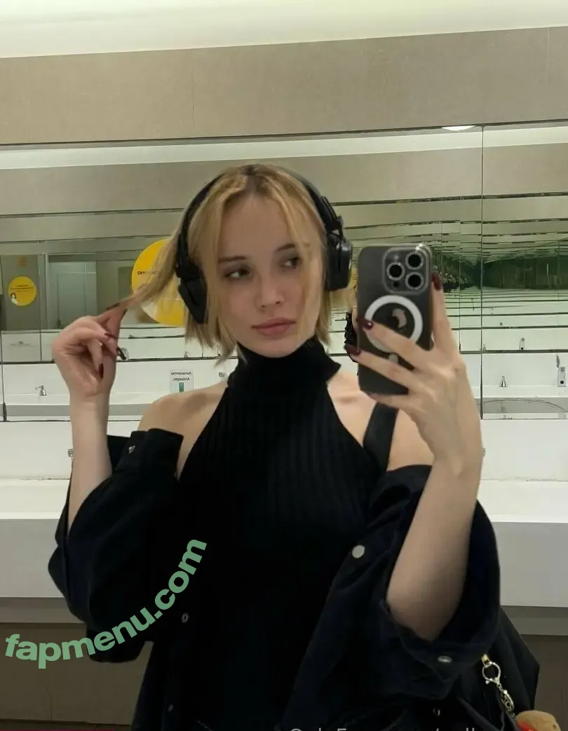 Polly Yangs nude photo #0600 (polly_yangs)