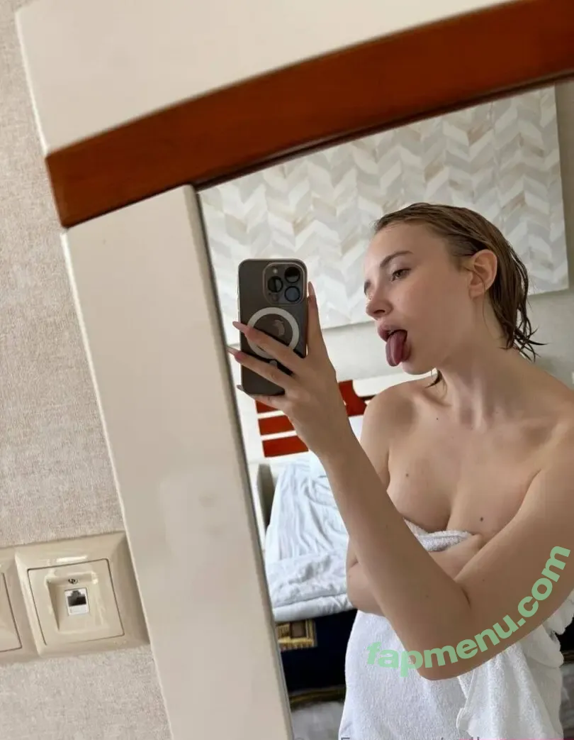 Polly Yangs nude photo #0624 (polly_yangs)
