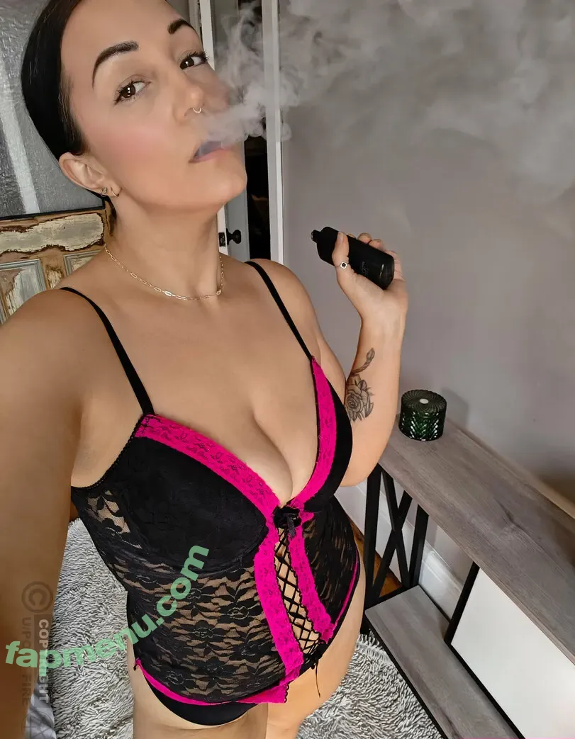 poly.fire nude photo #0036 (poly.fire)