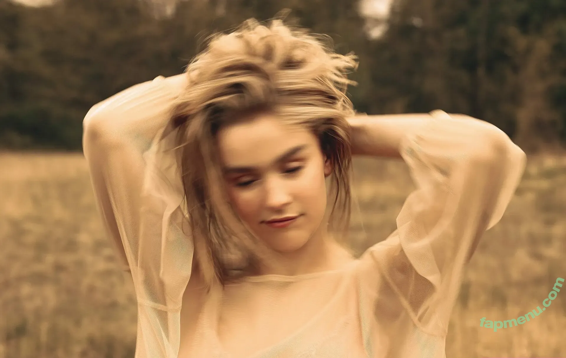 Pommelien Thijs nude photo #0098 (pommelienthijs / pommelinetilliere)