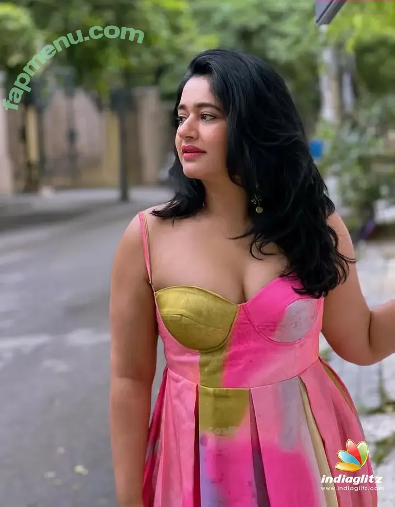 Poonam Bajwa nude photo #0018 (Poonam Bajwa)