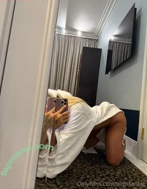  nude photo #0002