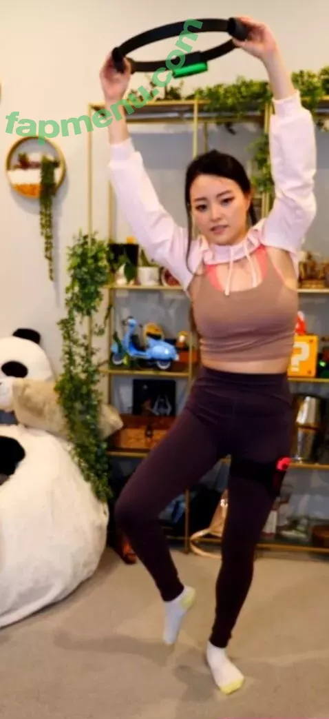 PotasticPanda nude photo #0035 (Jeannie / MXRPlays / mmoxreview / mxrlovesfans)