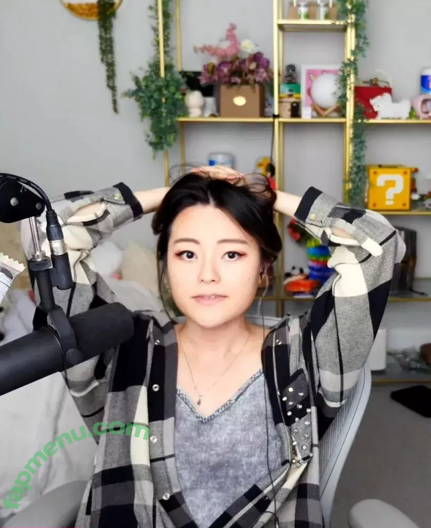 PotasticPanda nude photo #0184 (Jeannie / MXRPlays / mmoxreview / mxrlovesfans)
