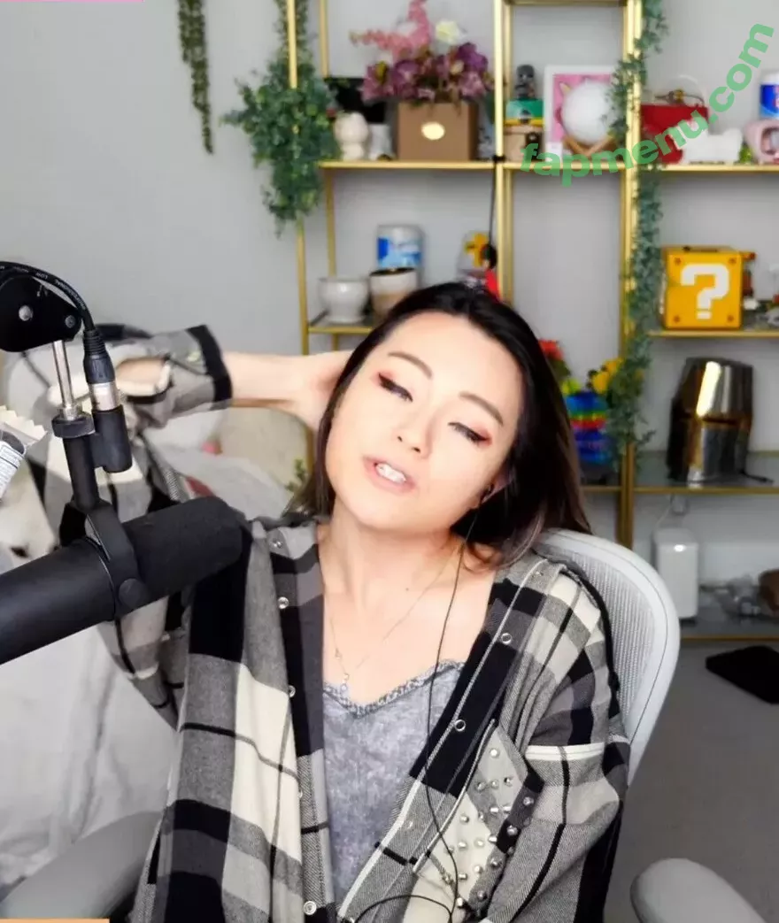 PotasticPanda nude photo #0186 (Jeannie / MXRPlays / mmoxreview / mxrlovesfans)
