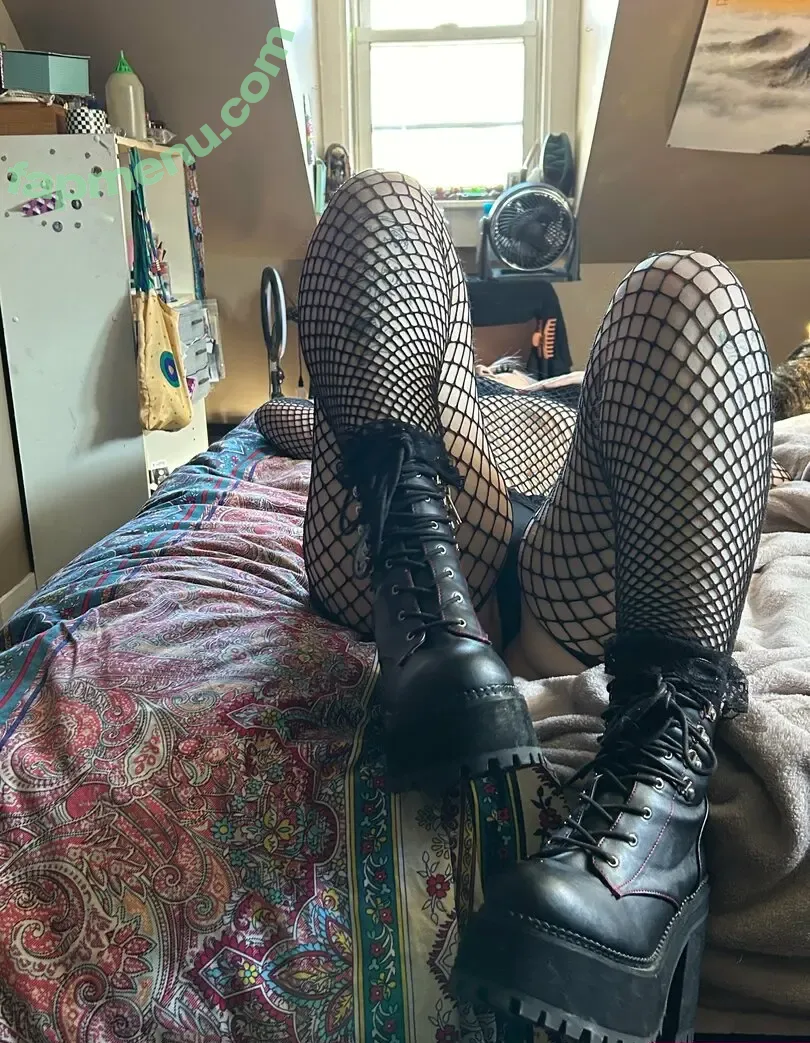 potheadprincess710 nude photo #0049 (potheadprincess710)
