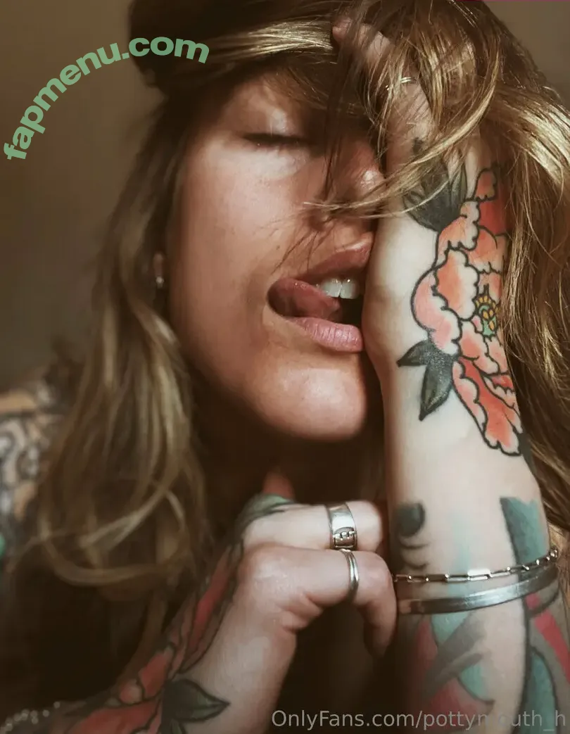 pottymouth_h nude photo #0422 (iampottymouth)
