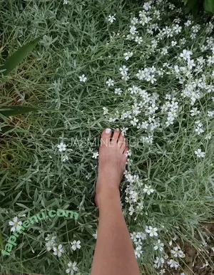 prettyfeet.prettyfeet / prettyfeet_creations nude photo #0001
