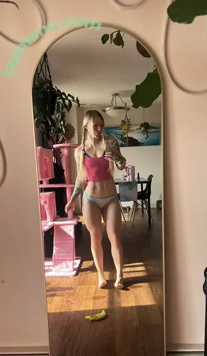 prettypixie23 / svetlana_onlyfans nude photo #0066