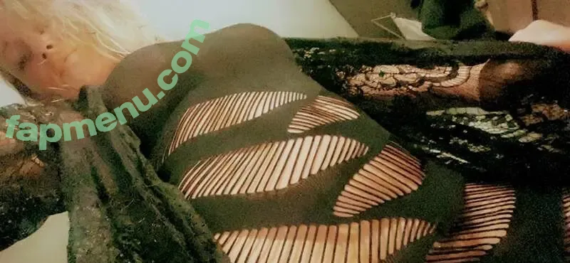 prettypqueenb nude photo #0027 (prettyp.queenb02)