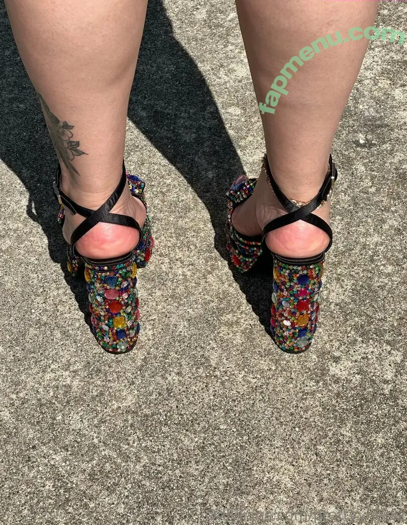 prettyyheelz nude photo #0016 (prettyyheelz)