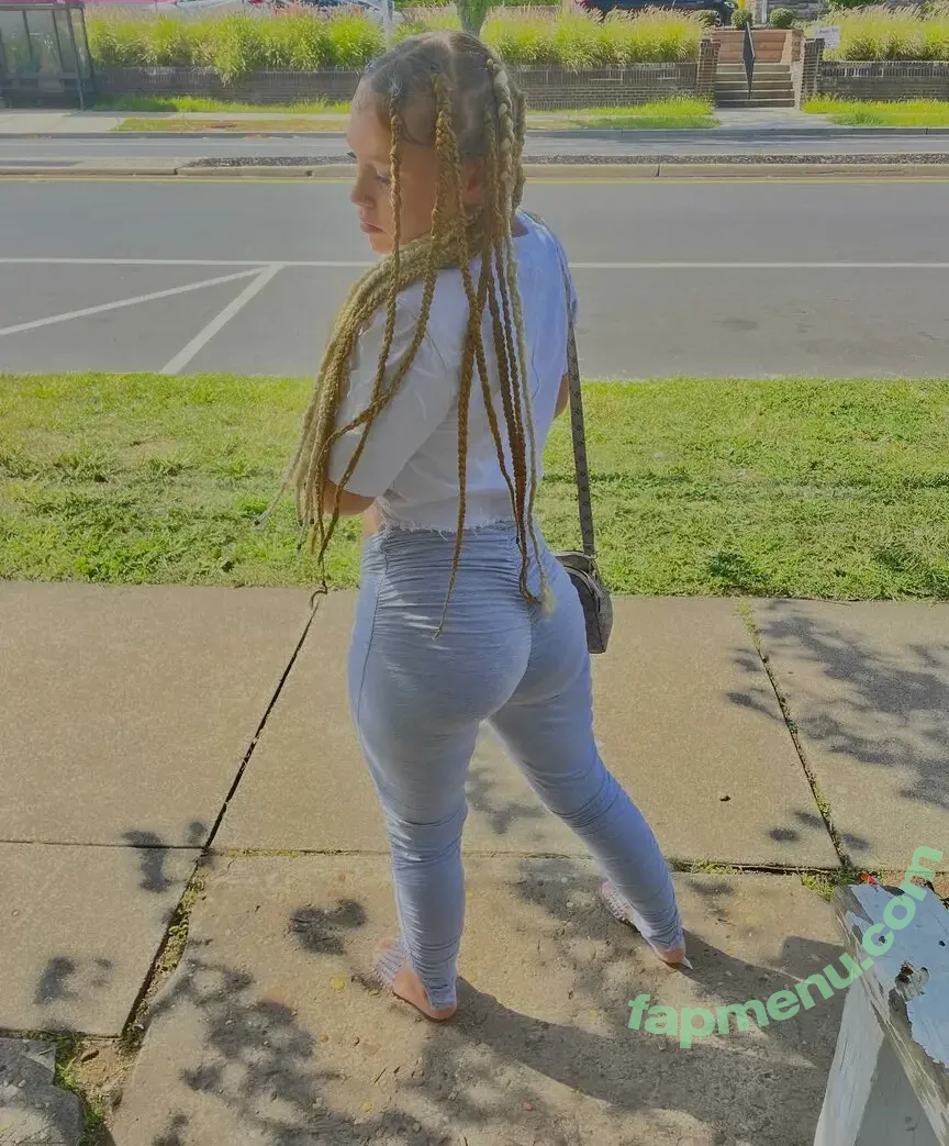 prettyyluhhh.shyann nude photo #0002 (prettyyluhhh.shyann)