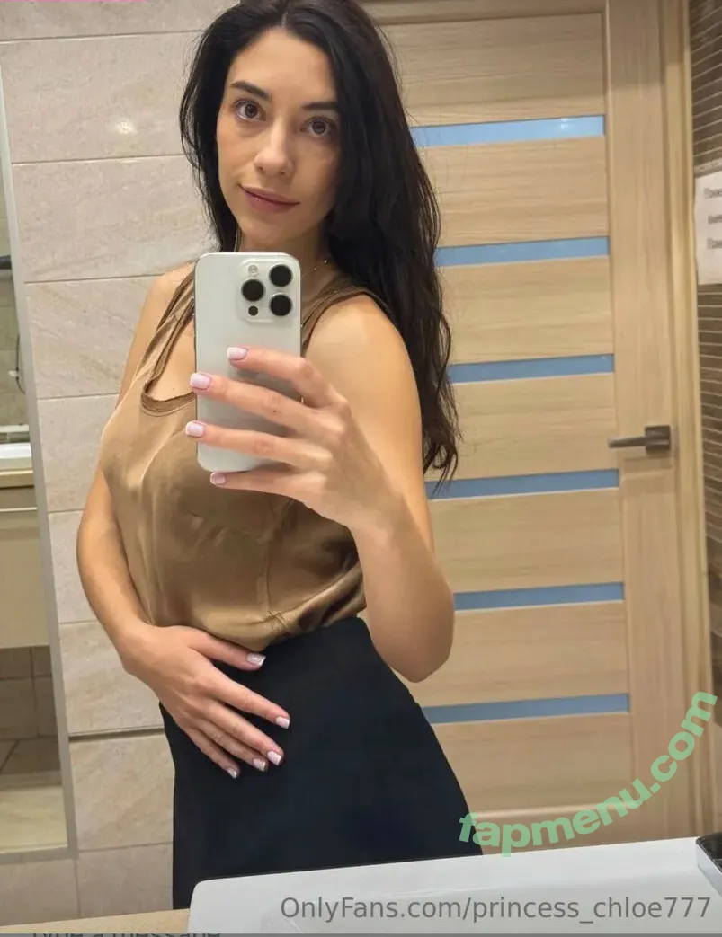 Princess_chloe777 nude photo #0004 (princesschloeinsta)