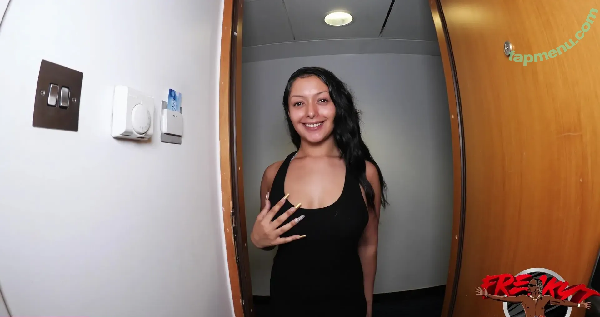 Princess Emily nude photo #0144 (FreaksOnlyy_xxx / babyemilyver / princessemily)