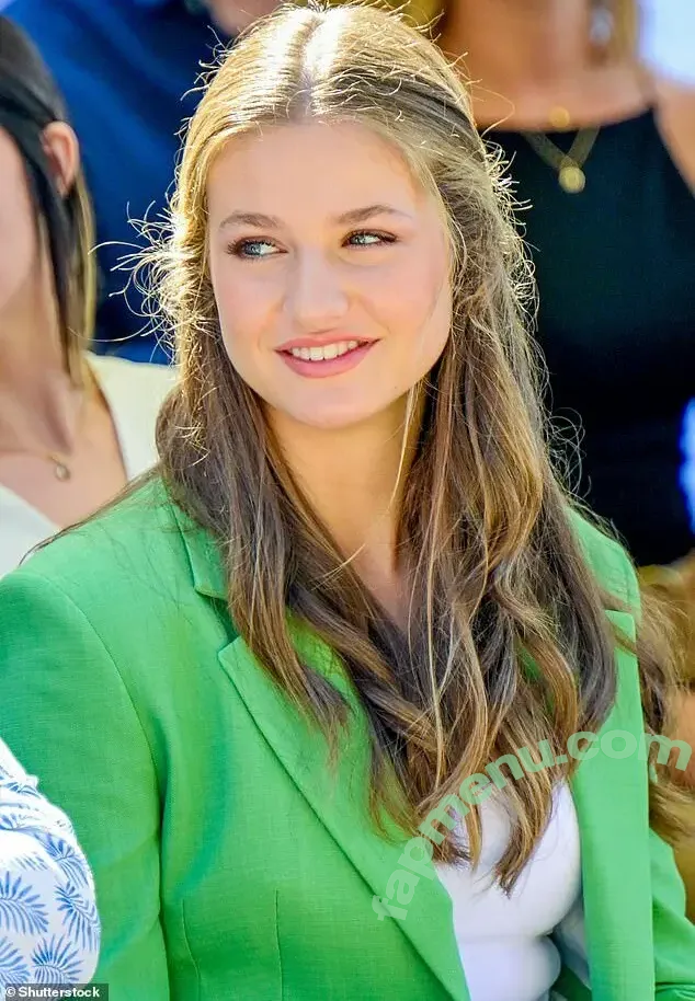 Princess Leonor nude photo #0004 (Princess Leonor)