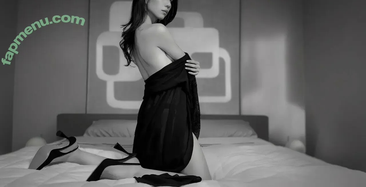 Princess Miki nude photo #0032 (princessmik0 / theprincessmiki)
