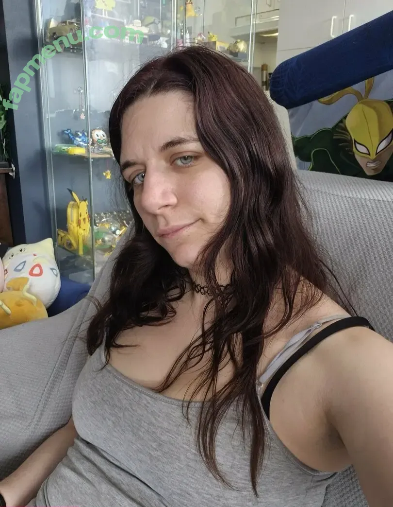 princessenamrah nude photo #0052 (princessenamrah)