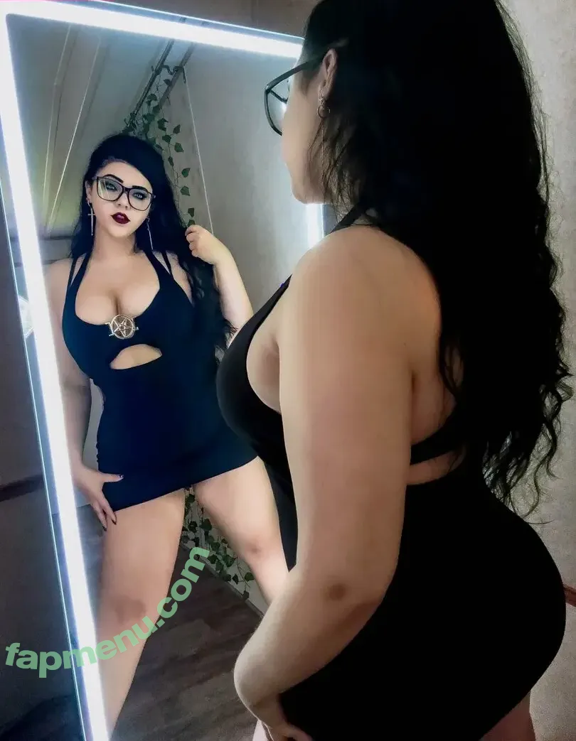 Princessgothicbean nude photo #0036 (flickmybeann)