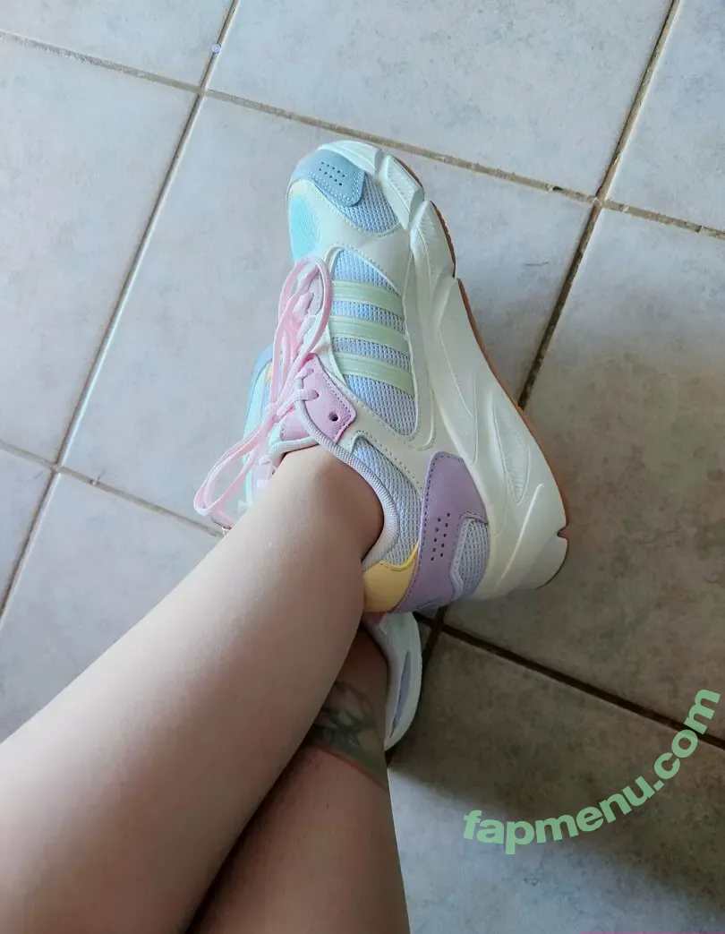 princesshoneysfeet nude photo #0018 (princesshoneysfeet)