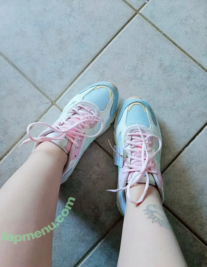 princesshoneysfeet nude photo #0019 (princesshoneysfeet)