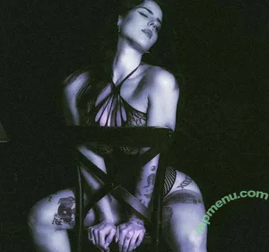 nude photo #0002