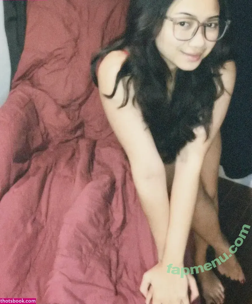 pritasariw nude photo #0006 (pritasariw)